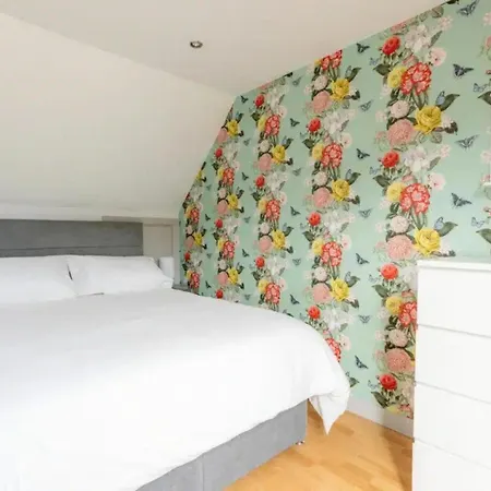 2 Bedrooms Overlooking Little Petherick Creek Exterior foto
