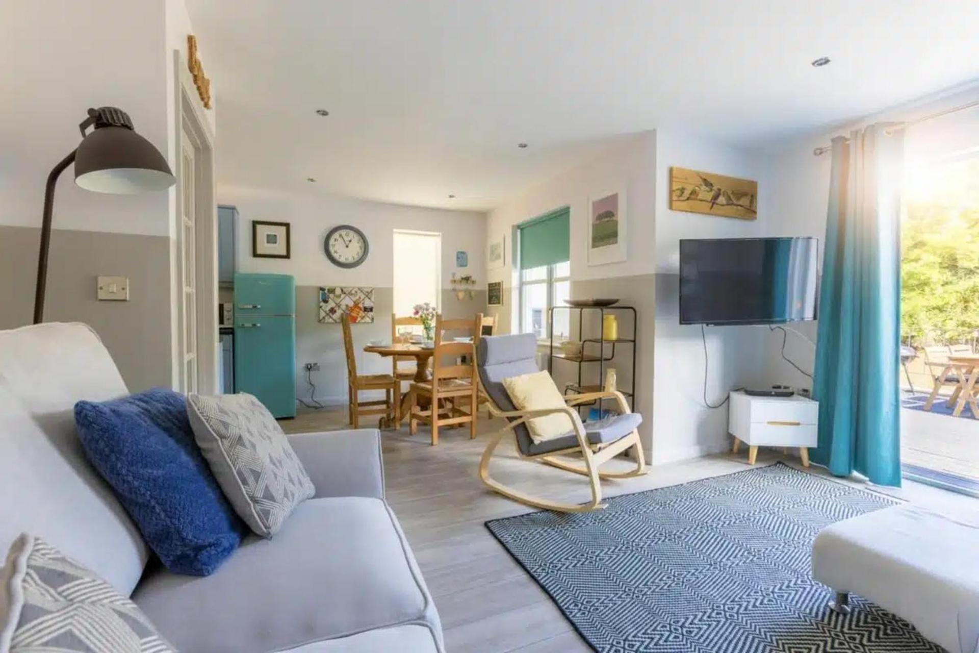 2 Bedrooms Overlooking Creek Holiday home *